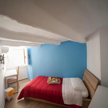 Salvator Rosa 78 Neapel