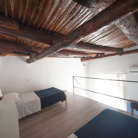 Salvator Rosa 78 نابولي